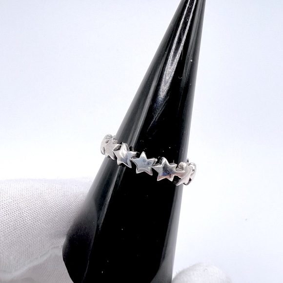 Sale $15 Firm! Sterling Silver Star Band Ring - Picture 3 of 15
